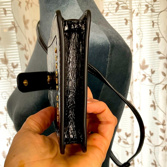 🚨NWT‼️ Marc Jacobs Glossy Crossbody Phone Holster/Wallet. - Picture 9 of 12